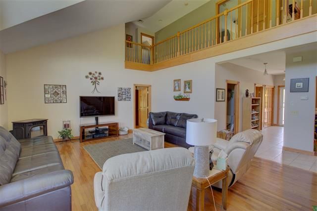 271 River Rd, South Acworth, NH 03607